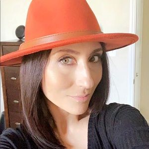 Meet your Posher, Salwa